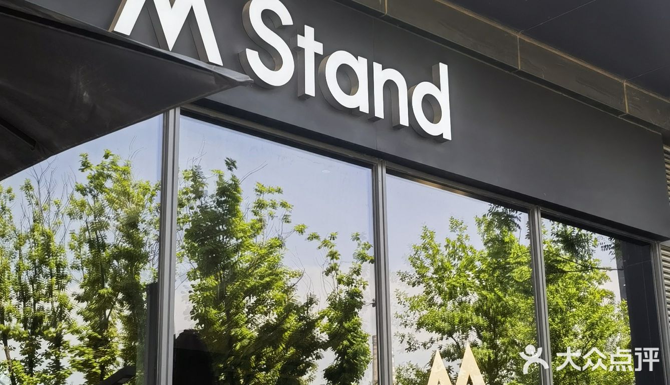 首钢园里的咖啡馆!