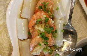 Steamed Fresh Shrimp in Rice Noodle Rolls with Garlic