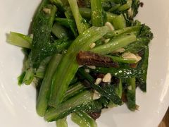豆豉鲮鱼油麦菜-新白鹿餐厅(银泰西湖文化广场店)