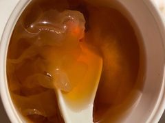 冰糖桃胶炖雪梨-初蓉丨遇见新川菜(亲贤街荣耀店)