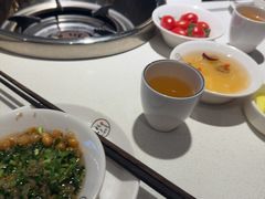 -茅草房·河畔园林火锅