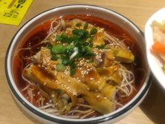 -小鱼小牛·鱼牛干锅·脆鱼火锅(世欧广场店)