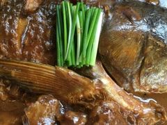 酱焖鱼头-宝轩渔府·老字号海鲜·正宗津菜(水上店)