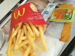 麦当劳薯条-麦当劳(潮南峡山得来速店)