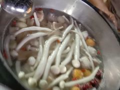 -范饭椰林川湘味海鲜·椰子鸡(三亚湾椰梦长廊店)