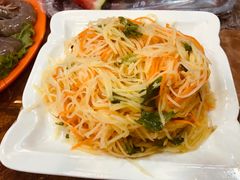 炝土豆丝-腾格勒烤羊腿