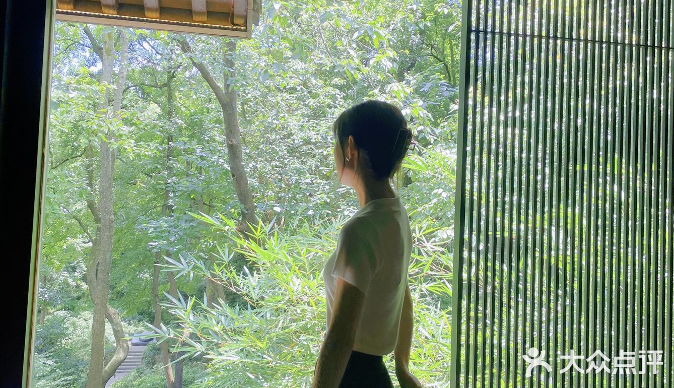 杭州探店|绝美龙井茶山生活仪式感餐厅