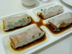 酥炸生蚝拉肠-君德澜酒家·创意粤菜(金山谷店)