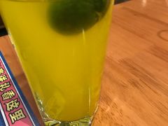 -肥肥虾庄·金牌油焖大虾(杨园滨江时代walk店)