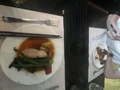 -圣丰索菲特·2 On 988 Café 自助餐厅