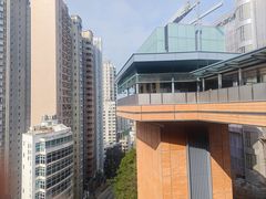 -香港大学