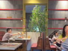 -牛村来人潮汕牛肉火锅(西单店)