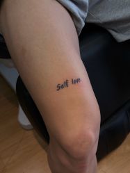 -SNOW TATTOO STUDIO