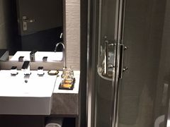 -如家精选酒店(上海张江广兰路地铁站店)