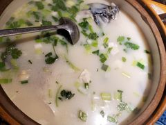 千岛湖招牌鱼头砂锅-姜君·千岛湖鱼头馆(浦东大道店)