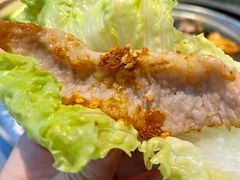 豬頸肉-哈哈碳都·牛肋条无限自助烤肉(台江万达店)