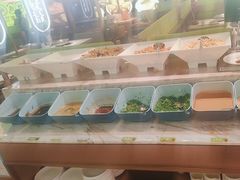 -洪氏嗨捞·广东猪肚鸡·椰子鸡火锅(西咸万象城店)