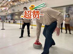 -冰纷万象滑冰场(沈阳万象城店)
