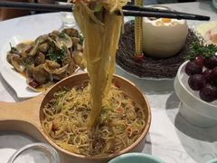 -嗨辣小聚·盘锦河蟹·海鲜烧烤龙虾(盘锦十年好店)