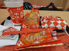 -塔斯汀中国汉堡(夏良地铁口店)