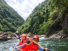 -安吉龙王山峡谷漂流