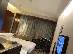 -上海龙之梦万丽酒店