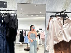 -URBAN REVIVO(上海中庚漫游城店)