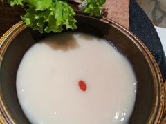 -老牌坊云南鱼豆花火锅(嵩山店)