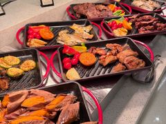 -元一希尔顿酒店·鲜切牛肉火锅禅自助餐厅