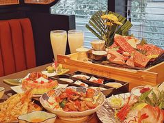 -铭牛烧肉·和牛海鲜自助(高新月牙湖店)