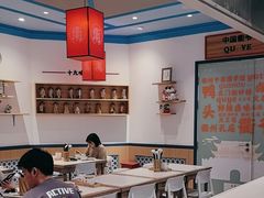 -大食代美食广场(上海中心店)