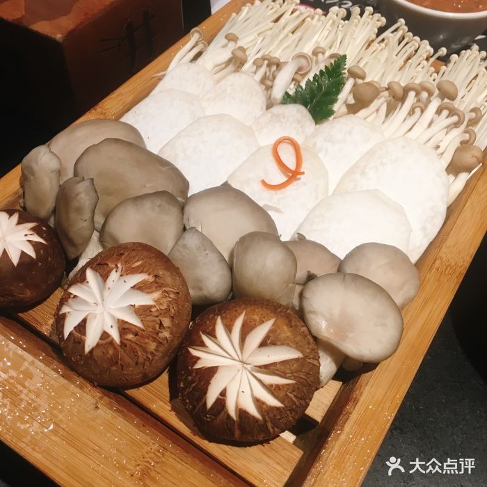 井格重庆火锅(龙之梦店)菌菇拼盘图片