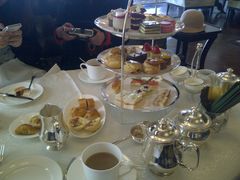 红丝绒下午茶-Salon de Ville浦江汇(上海外滩华尔道夫酒店店)