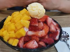 芒果草莓雪花冰-雪花姐姐(泰华城新天地店)