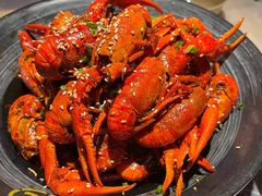 -肥肥虾庄·金牌油焖大虾(首义路店)