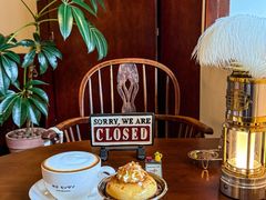-Café Monson