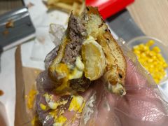 三重芝士安格斯厚牛堡-麦当劳(瓦房店世纪广场店)