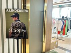 -广州周大福金融中心