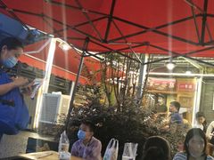露天位-拈签一笑黄牛肉辣卤串串