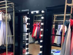 -圣霏亚礼服租赁·主持人服装租赁(上海静安总店)
