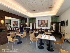 -上海跨国采购会展中心