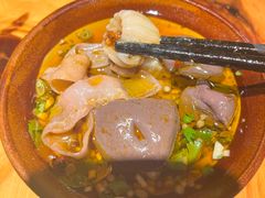 -乐闹闹重庆火鍋(民治店)