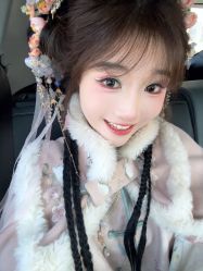 -一揽芳华汉服旗袍体验馆(拙政园店)