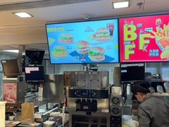 -麦当劳(丽江玉河广场店)