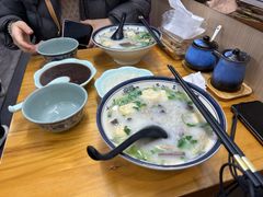 -鸭小妹鸭血粉丝(老门东店)