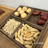 烤棉花糖像在吃做云朵奶油