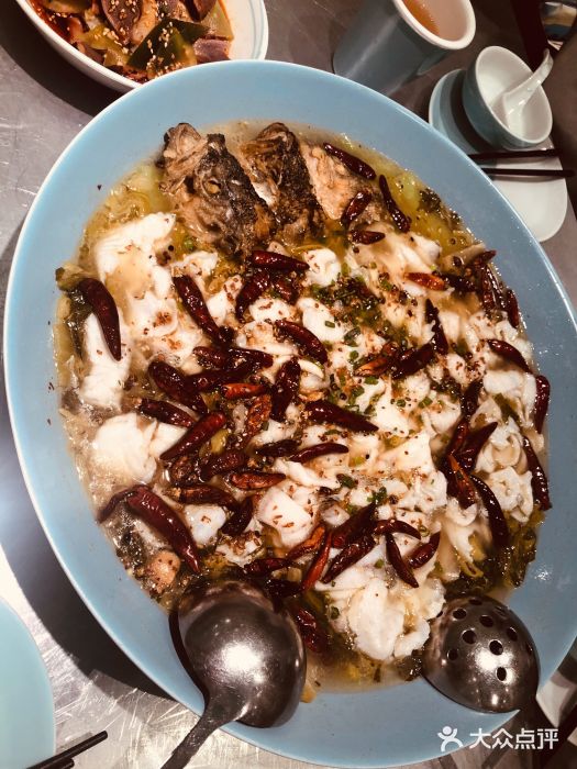 姚姚酸菜鱼(喜荟城店)头牌酸菜鲈鱼(中份)图片