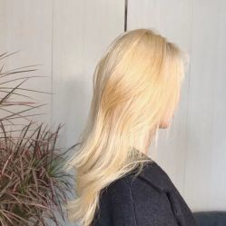-V HAIR SALON造型