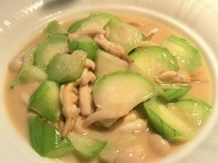 -许爷家·生态湖鲜(徐汇日月光店)