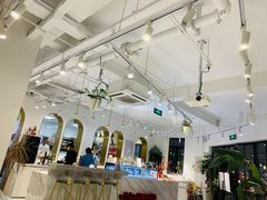 -Fridi Patisserie Cafe